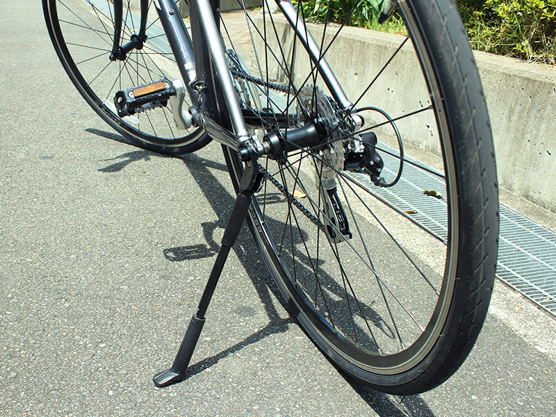 クイックリリース スキュワー でサイドスタンドを取り付ける Giant Escape R3 21 自転車どろぬまっくす